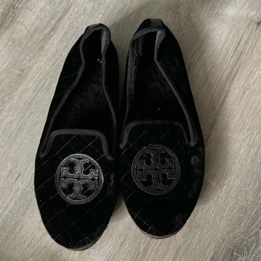 Tory Burch size 8 black flats